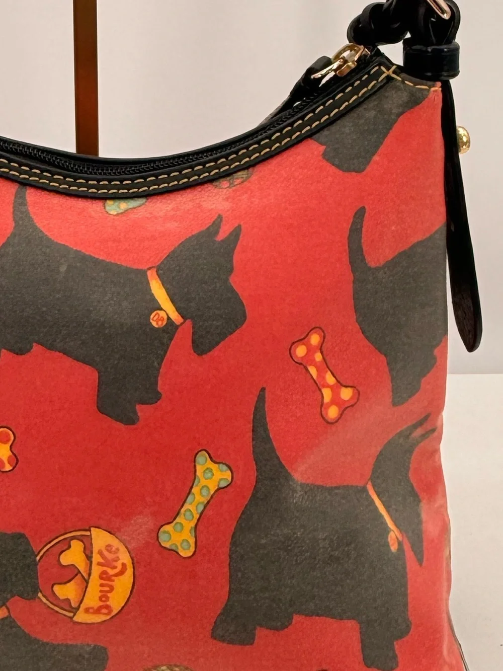 DOONEY & BOURKE Scottie Dog Coated Canvas Shoulder Bag Red Black
